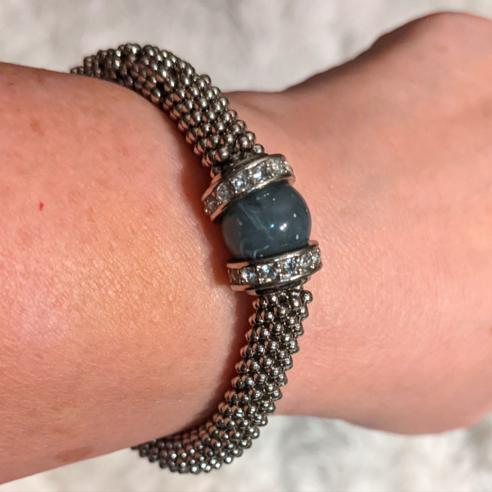 ❤️ Silver Stretch Bracelet with Stone